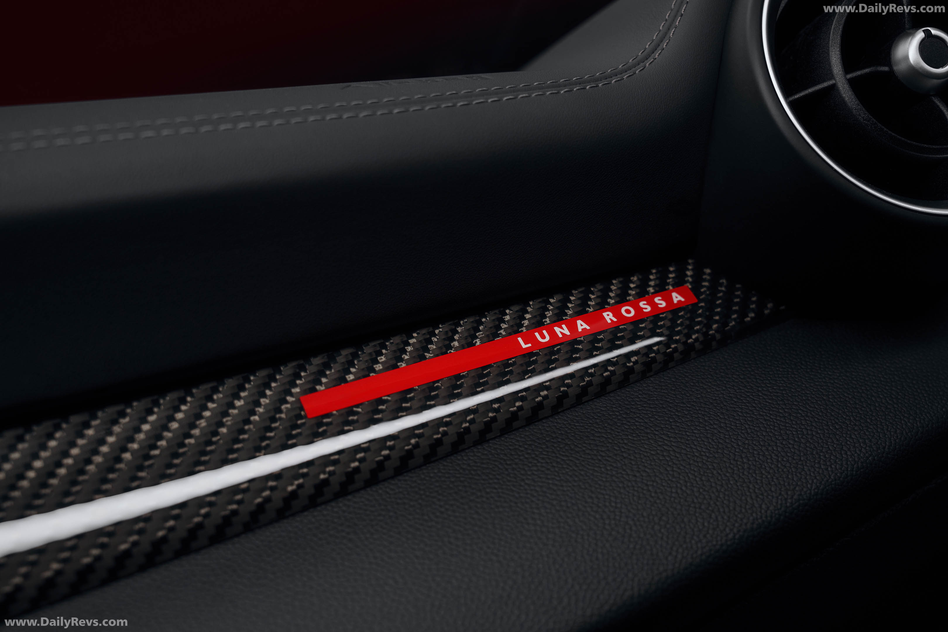 2027 Alfa Romeo Giulia Luna Rossa Interior